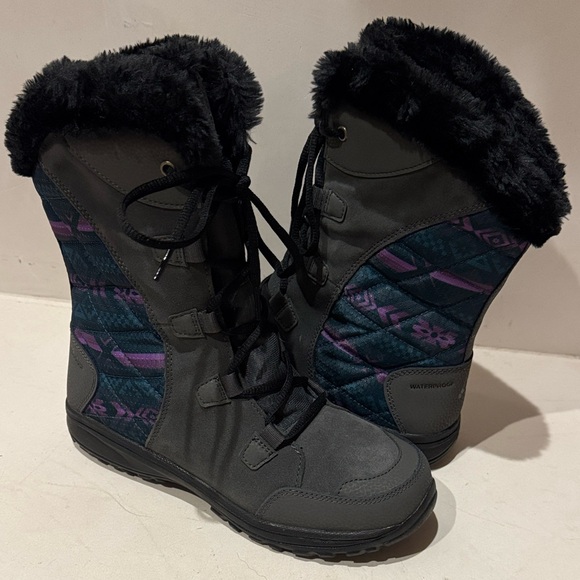 Columbia Ice Maiden II - Picture 1 of 10